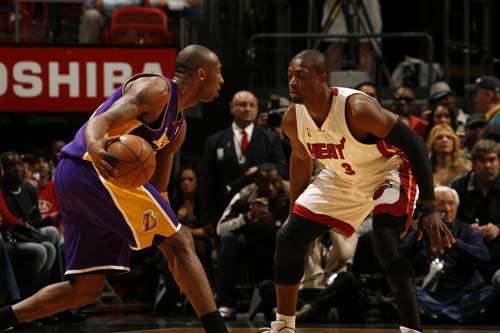 马明宇隔空给邵佳一加油：非常期待佳一率领国足走出低谷（马明宇隔空为邵佳一打气：期待佳一带领国足走出低谷）