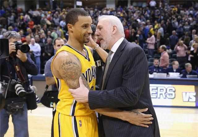 九／十月中超月度最佳球员候选：莱昂纳多、卡扎、罗慕洛在列（中超9-10月月度最佳球员候选出炉：莱昂纳多、卡扎、罗慕洛入围）