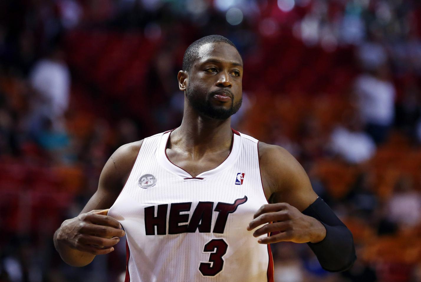 TA：拉什福德买断费3000万欧，目前尚不清楚巴萨是否会激活（TA：拉什福德解约金3000万欧，巴萨是否触发仍未确定）