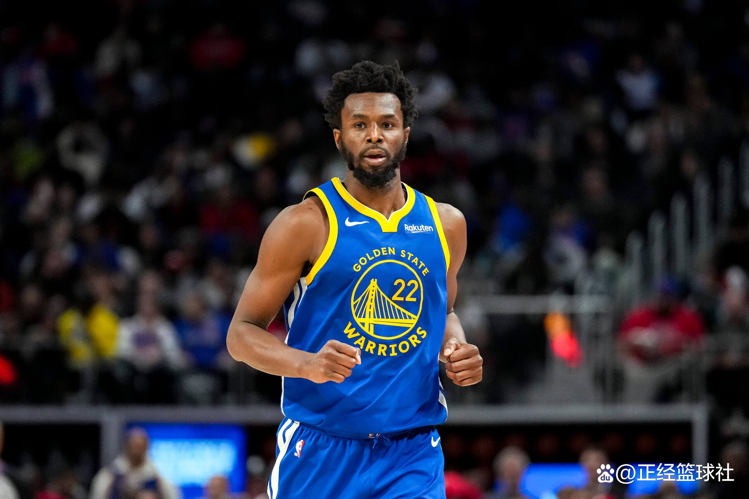 阿森纳以2-0击败布伦特福德，扩大领先优势，巩固争冠地位。（阿森纳2-0力擒布伦特福德，拉大分差稳固争冠优势）