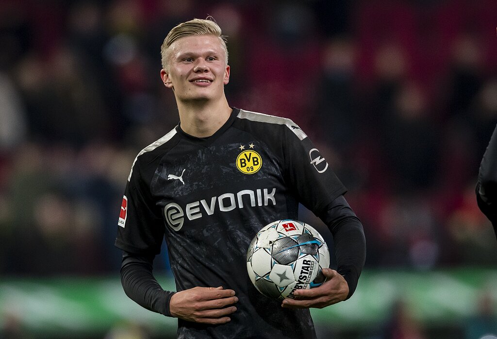 无缘直通世界杯后辞职，牙买加主帅：我认为我最好退居幕后（直通世界杯未果即辞职，牙买加主帅：我应退居幕后）