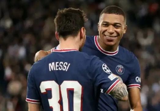 记者：德国足协内部有让诺伊尔回归的声音，需要纳帅主动出面（记者称德足协内部呼吁诺伊尔回归，仍需纳帅亲自出面推动）