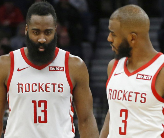 多纳鲁马身价上涨500万至4500万欧，领跑世界门将身价榜（多纳鲁马身价升至4500万欧，较前增500万，登顶全球门将身价榜）