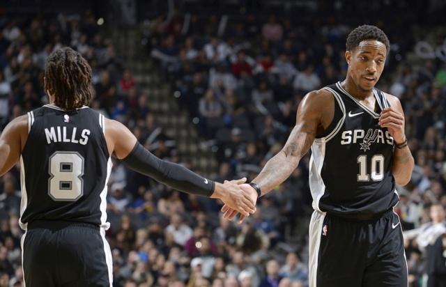 法比奥：他们开玩笑说我拿金靴但冠军挂零，希望在足协杯破零（法比奥：被调侃金靴在手却无冠，盼足协杯实现首冠）