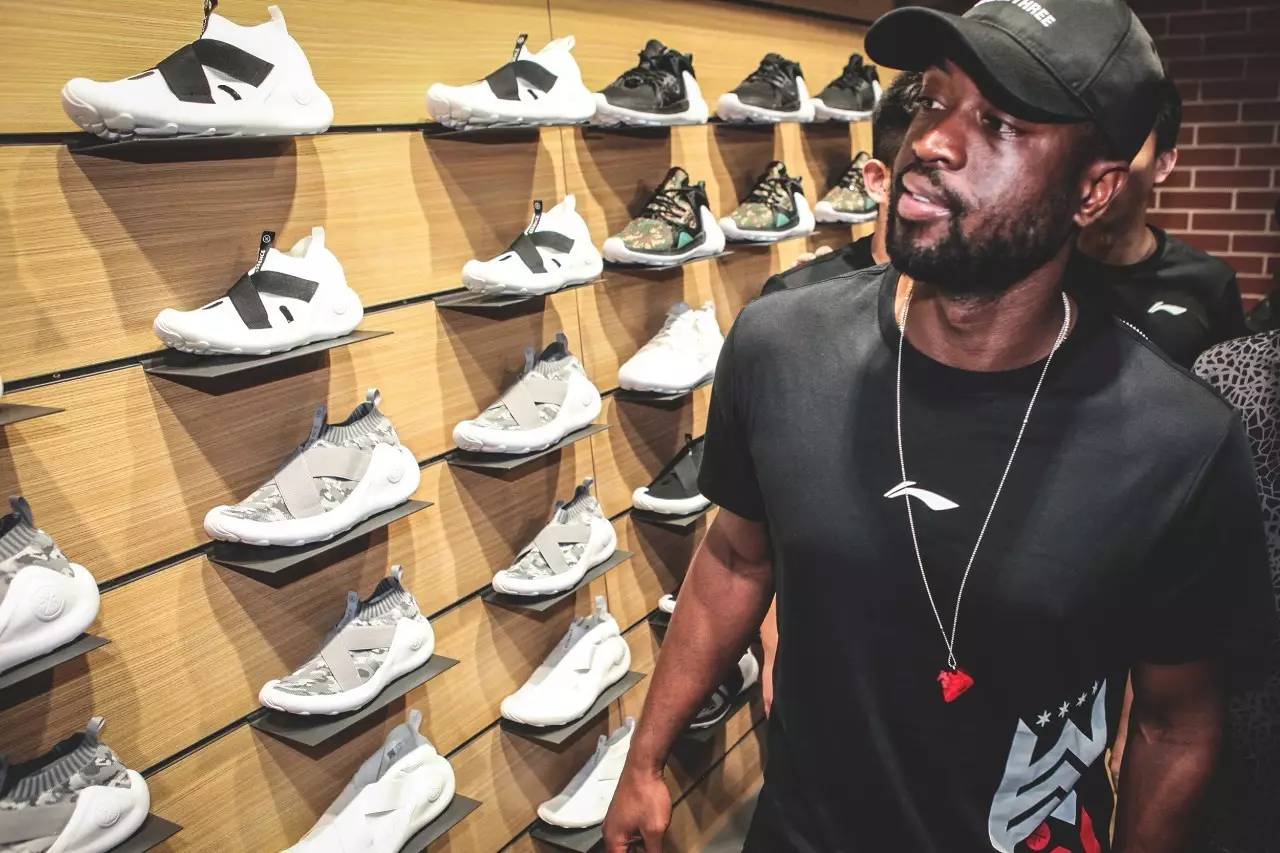 维蒂尼亚是第九位欧冠对英格兰球队戴帽球员，也是葡萄牙首人（维蒂尼亚成欧冠对英格兰队戴帽第9人，葡萄牙球员史上第一）