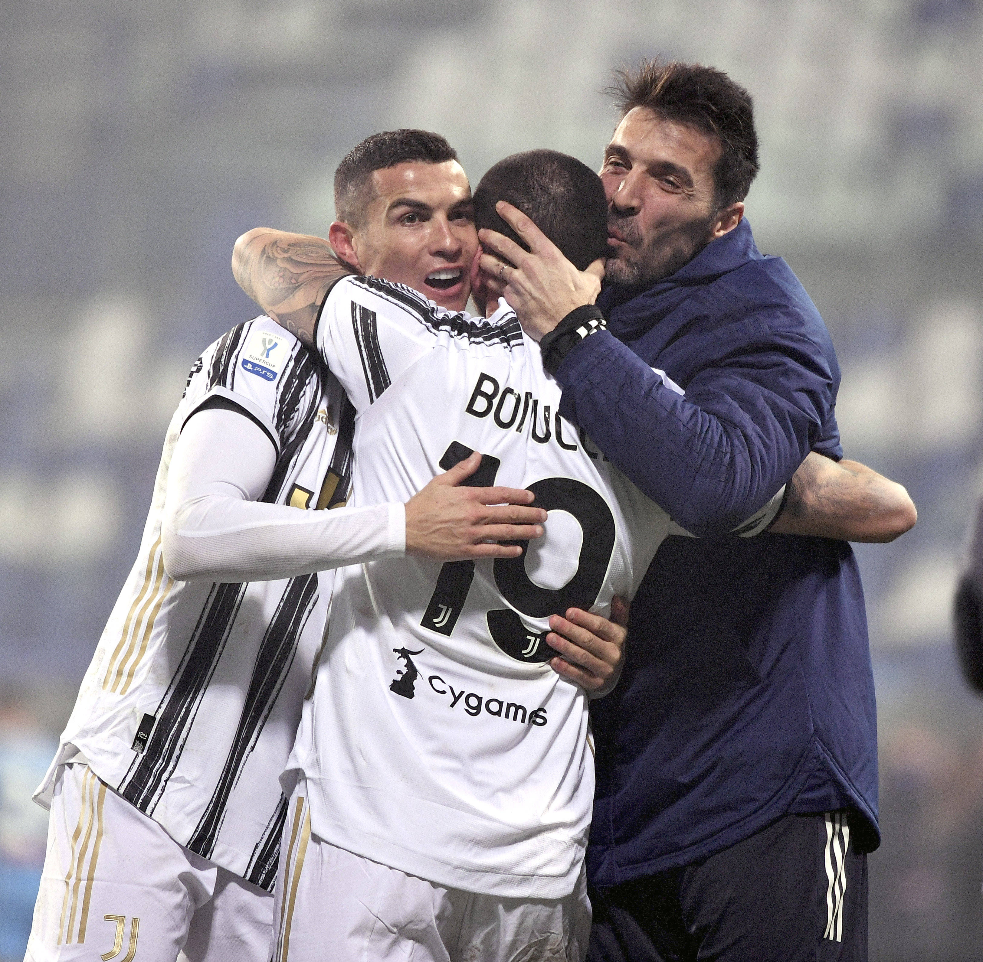 记者：国米签哈伊杜克18岁中卫布拉尼米尔的交易已完成80%（记者：国米引进哈伊杜克18岁中卫布拉尼米尔的交易进度已达80%）