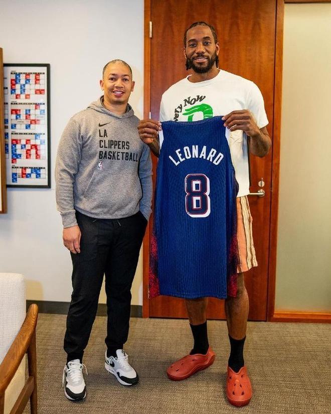 回声报：努涅斯可能离开利雅得新月，河床有意引入他（回声报：努涅斯或将离开利雅得新月，河床有意将其签下）