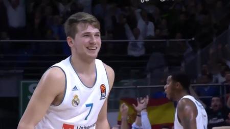 球迷期待的五大对决（球迷翘首以待的五场巅峰对决）