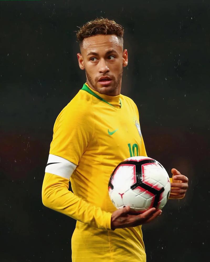 马德兴怒喷女足：主管领导给个解释，主帅不下课亚洲杯必惨败（马德兴怒斥女足：相关领导请给出说明，若主帅不下课，亚洲杯必遭惨败）