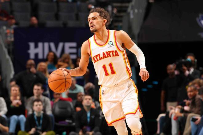 一气呵成！奥科吉后场推进一条龙压哨上篮得分（行云流水！奥科吉后场一条龙推进压哨上篮得手）