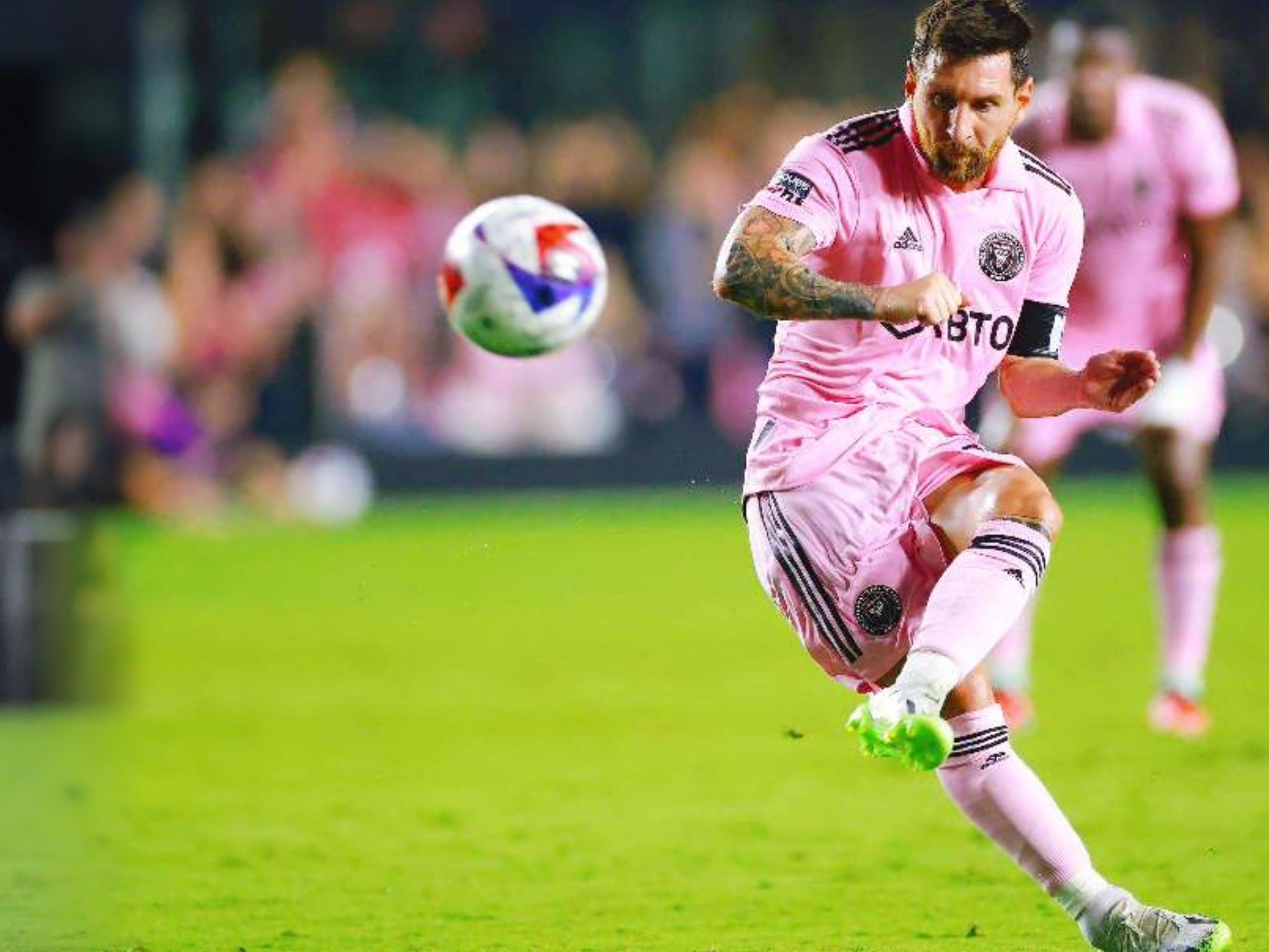 结束印度行加尔各答站活动，梅西已前往机场，下一站海得拉巴（加尔各答站落幕，梅西已启程飞往海得拉巴）